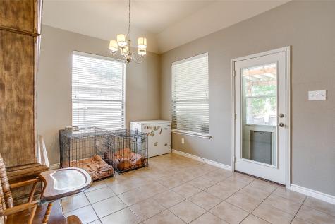 832 Peach Lane Burleson TX 76028
