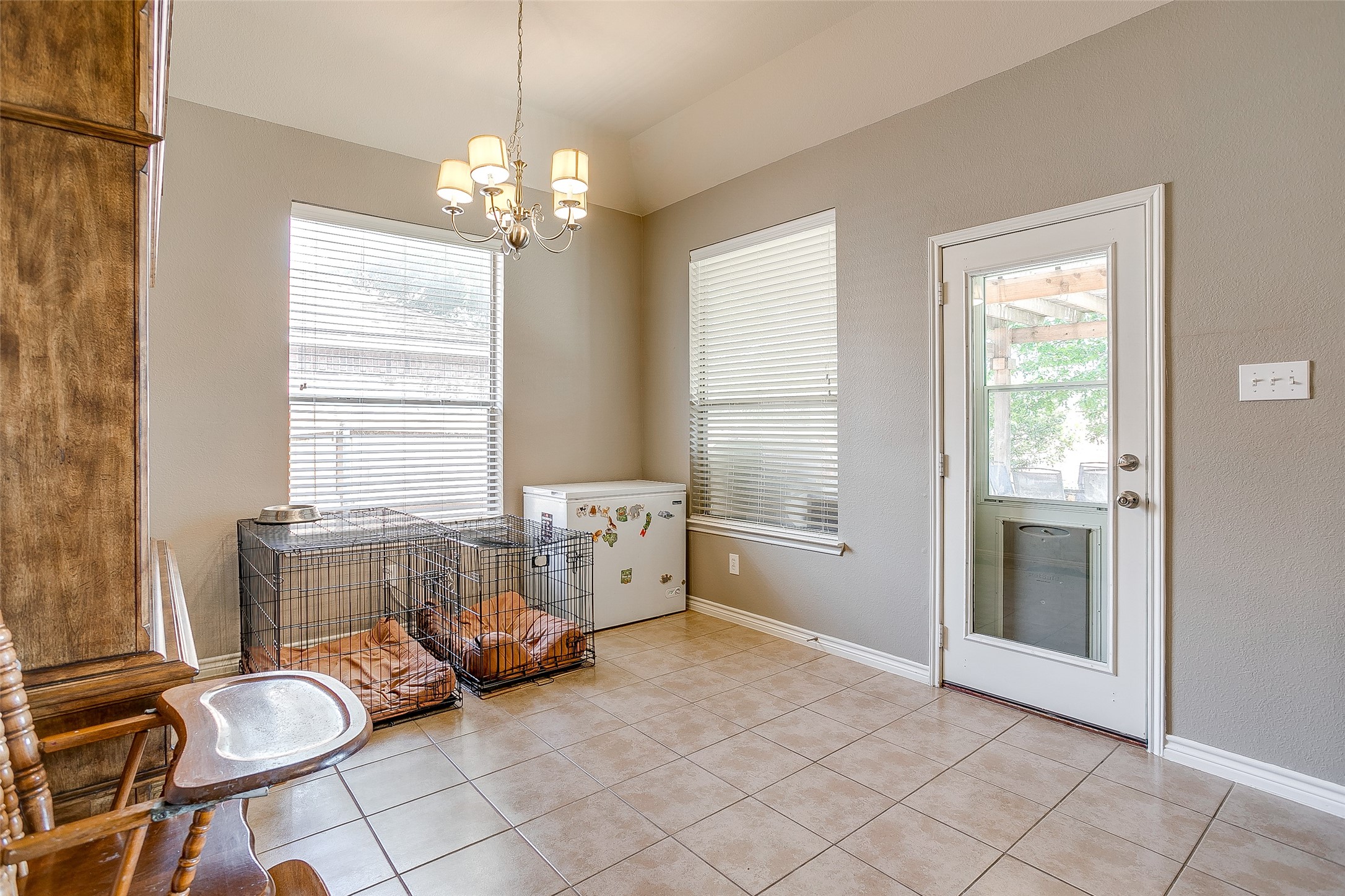 832 Peach Lane Burleson TX 76028