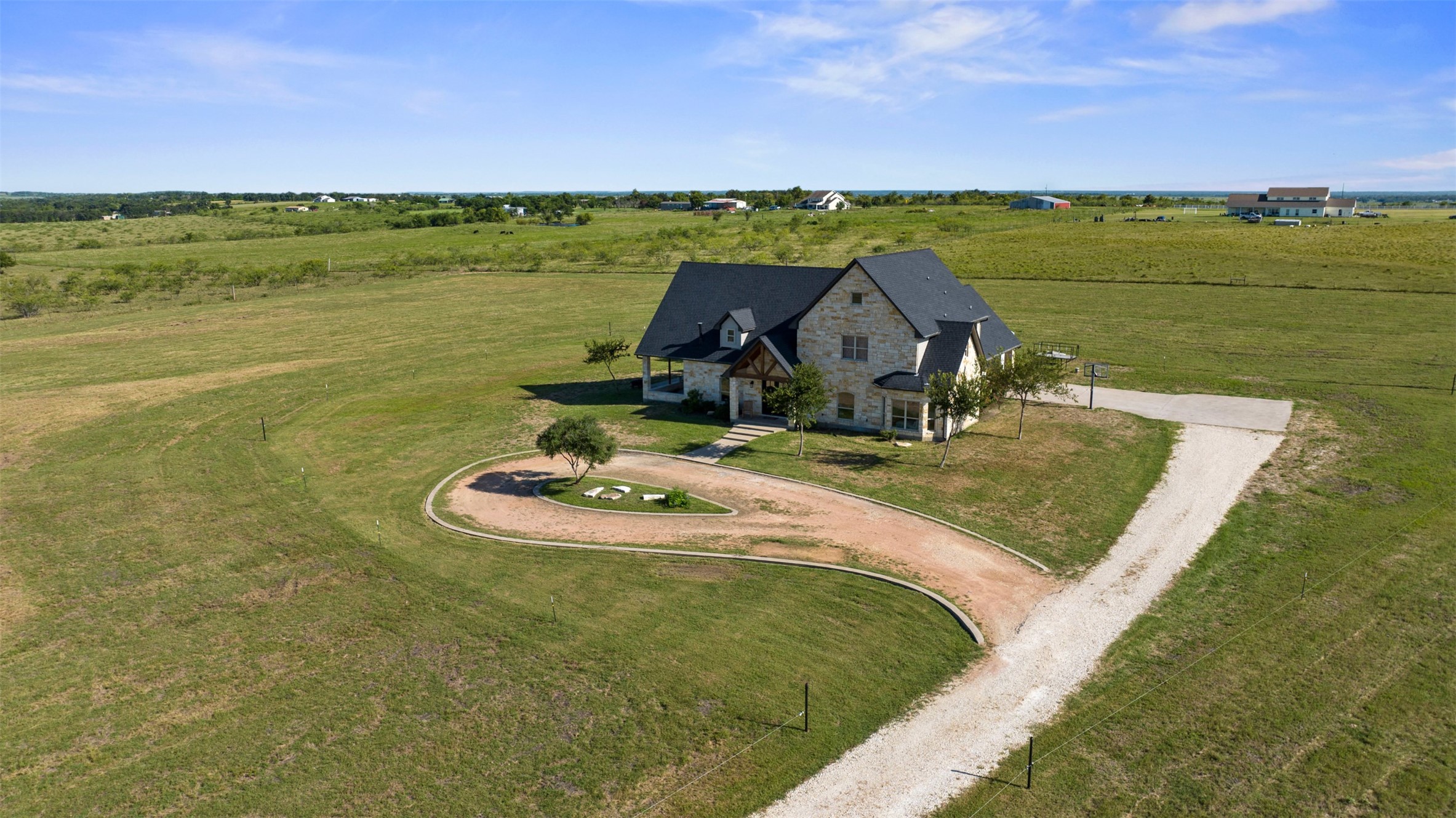 15949 E Us Highway 190 Rogers TX 76569
