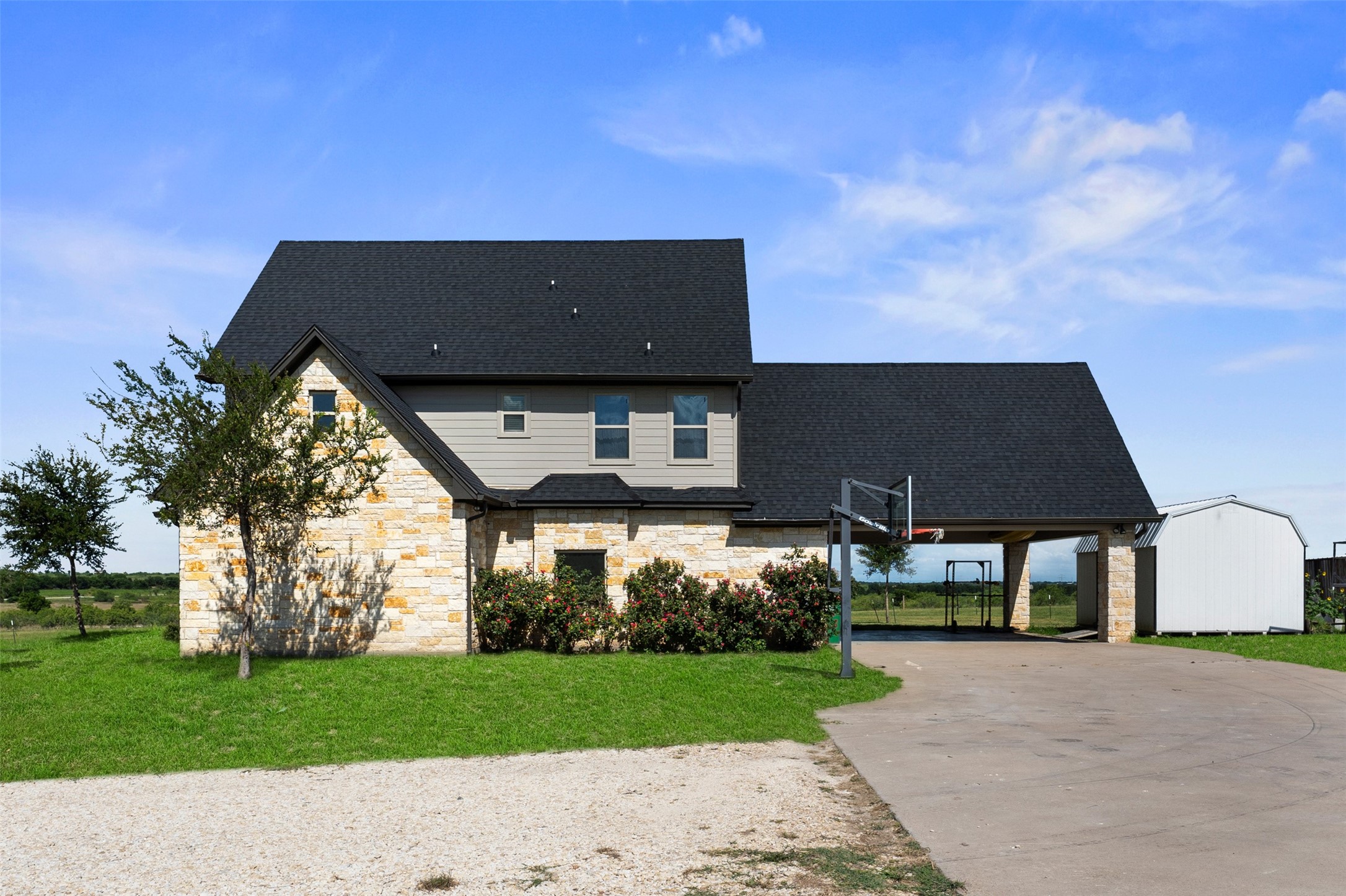 15949 E Us Highway 190 Rogers TX 76569