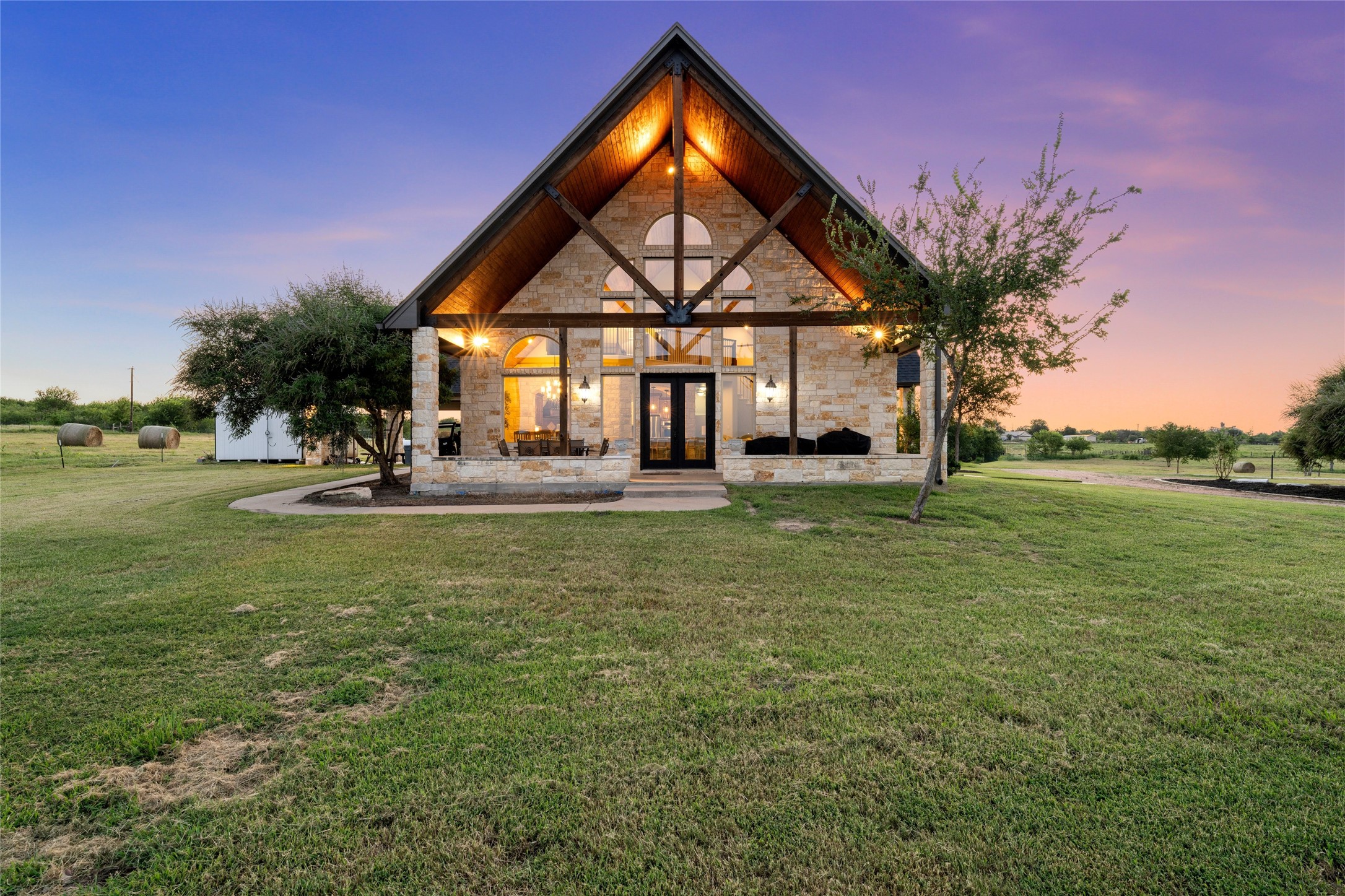 15949 E Us Highway 190 Rogers TX 76569