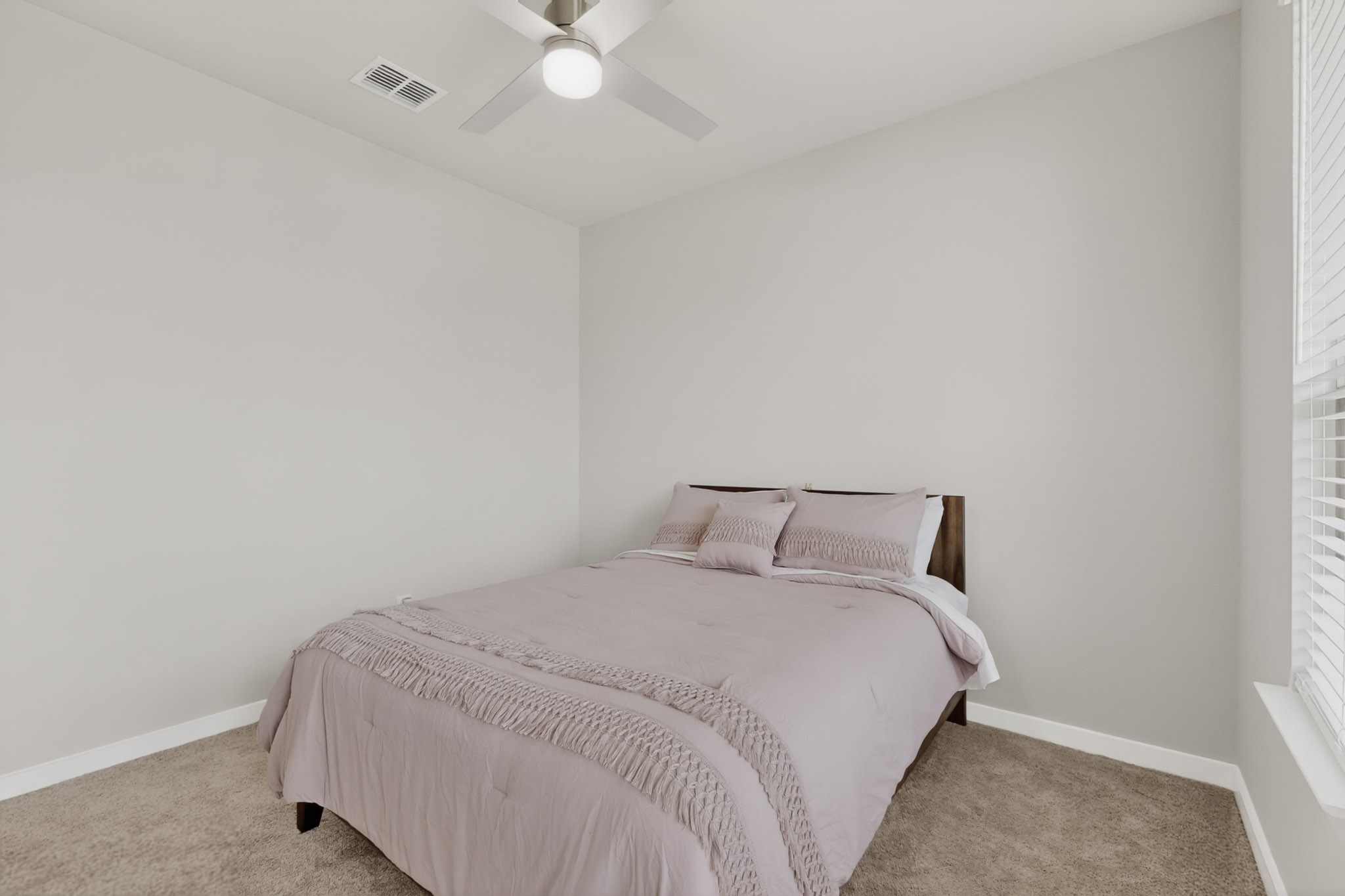 655 Southern Hills Drive Red Oak TX 75154