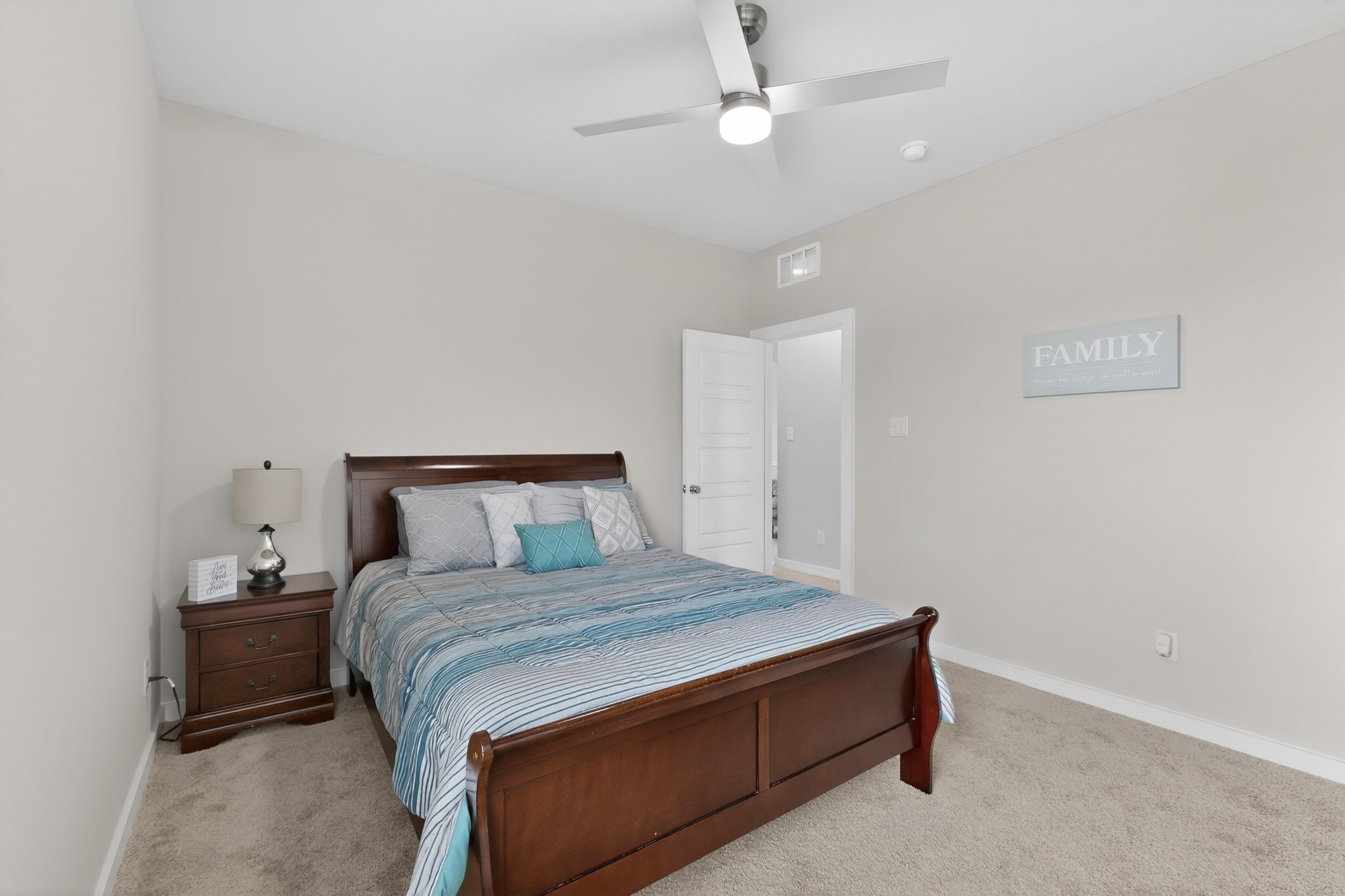655 Southern Hills Drive Red Oak TX 75154