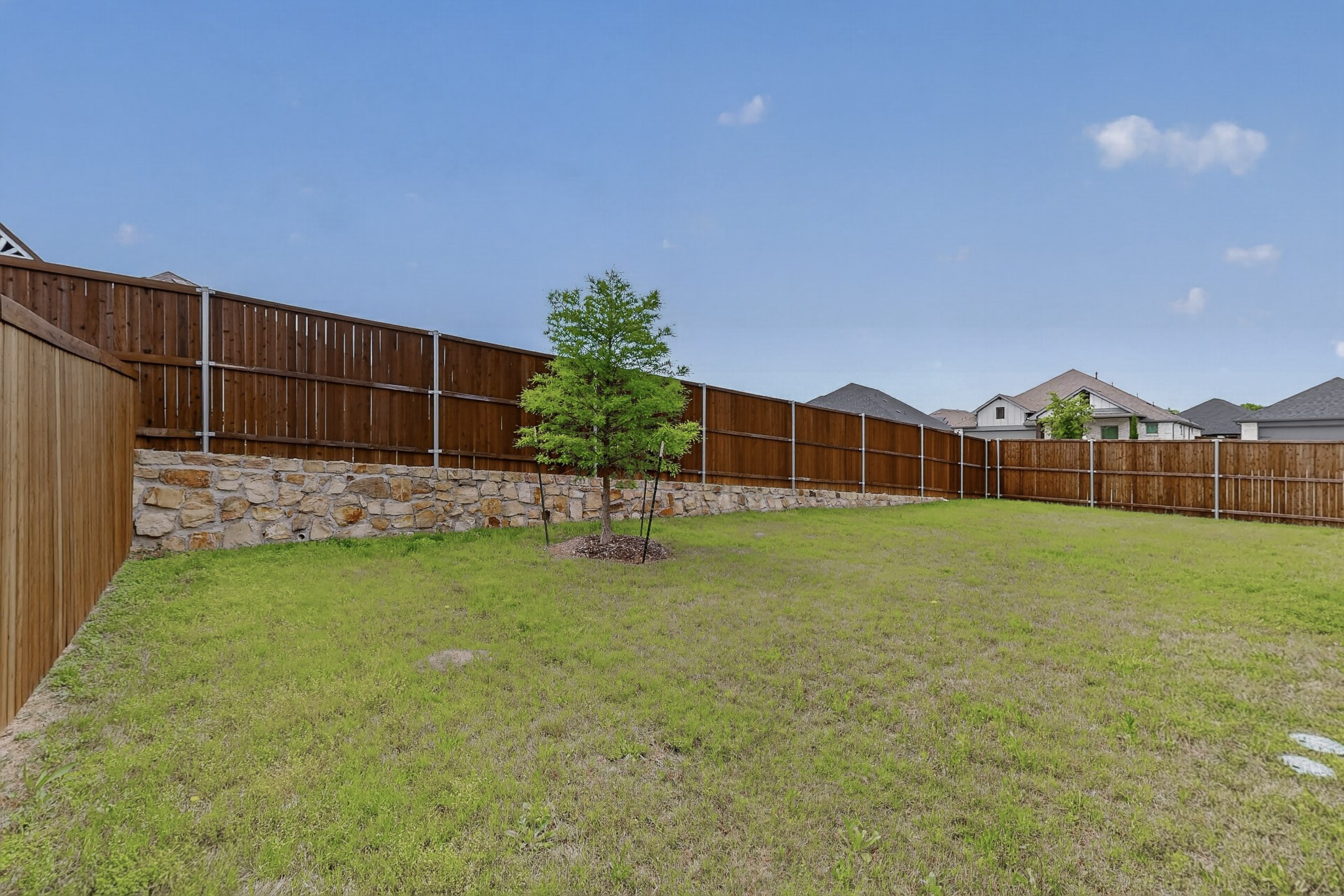 655 Southern Hills Drive Red Oak TX 75154