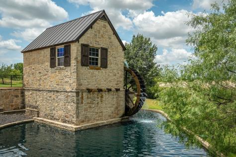 1412 Bearpath Way Gunter TX 75058