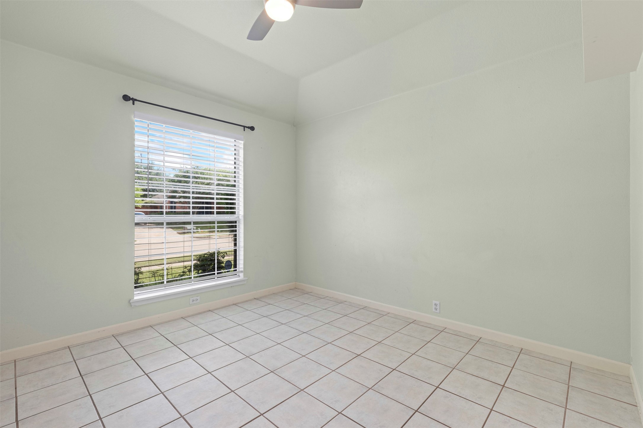 1906 Walnut Hill Drive Rowlett TX 75088