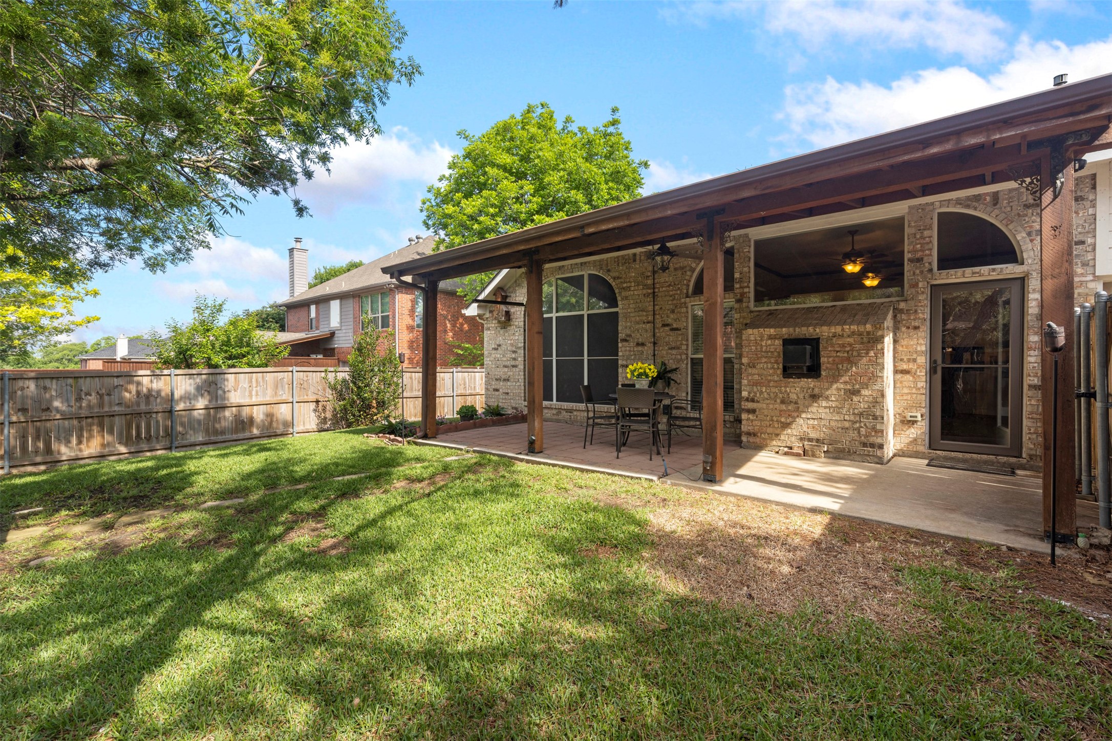 1906 Walnut Hill Drive Rowlett TX 75088