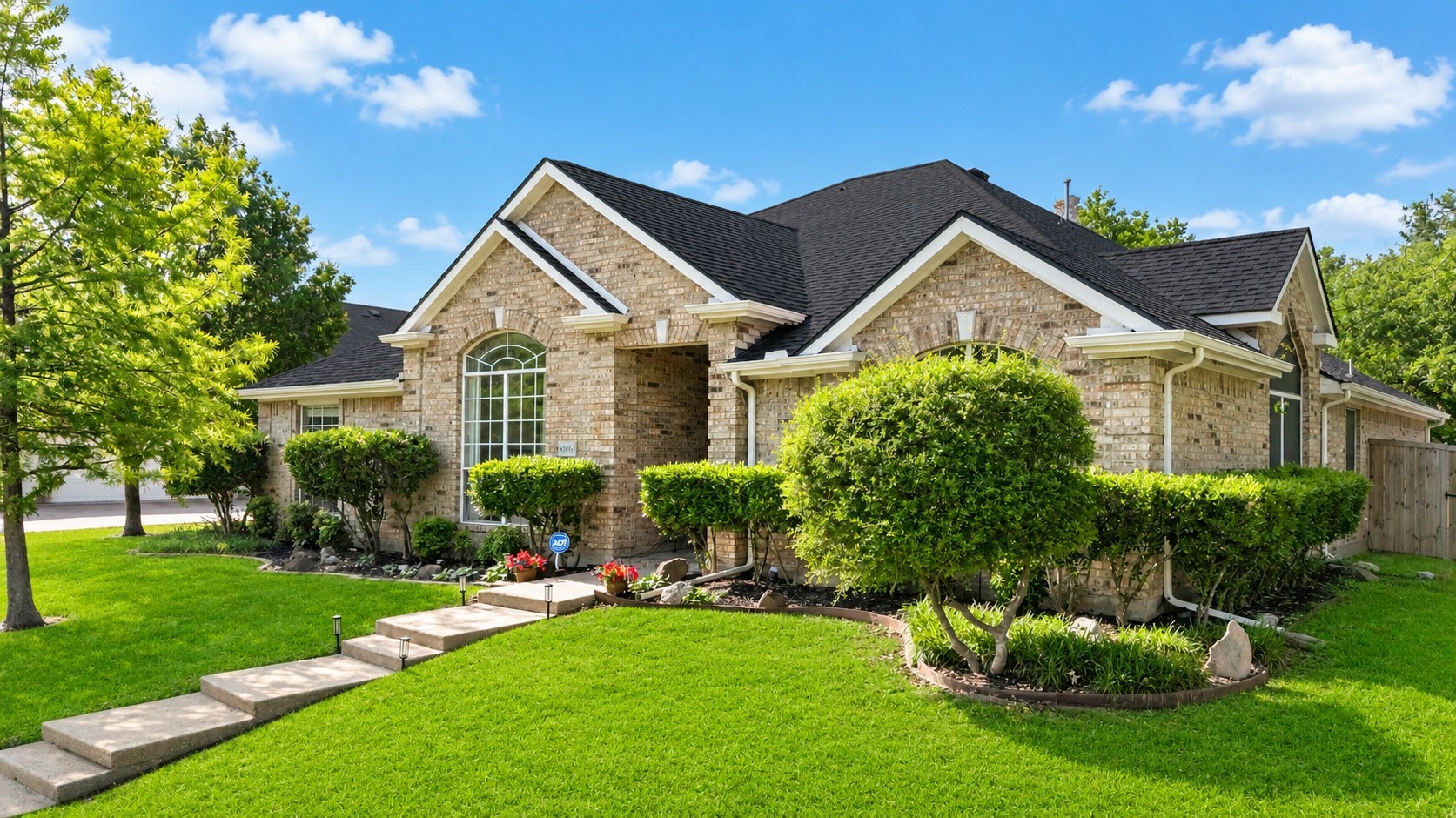 1906 Walnut Hill Drive Rowlett TX 75088
