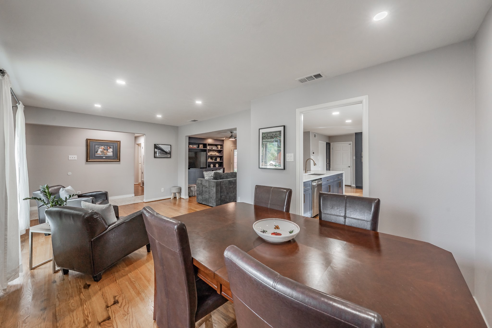 8426 Van Pelt Drive Dallas TX 75228