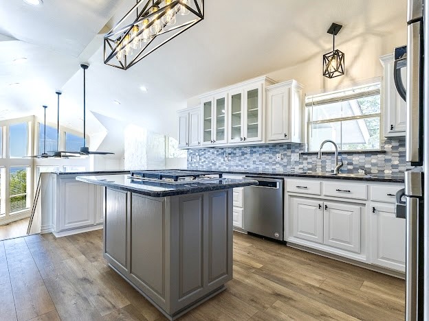 1003 Oak Hill Lane Possum Kingdom Lake TX 76449