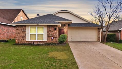 2416 Busch Drive Arlington TX 76014