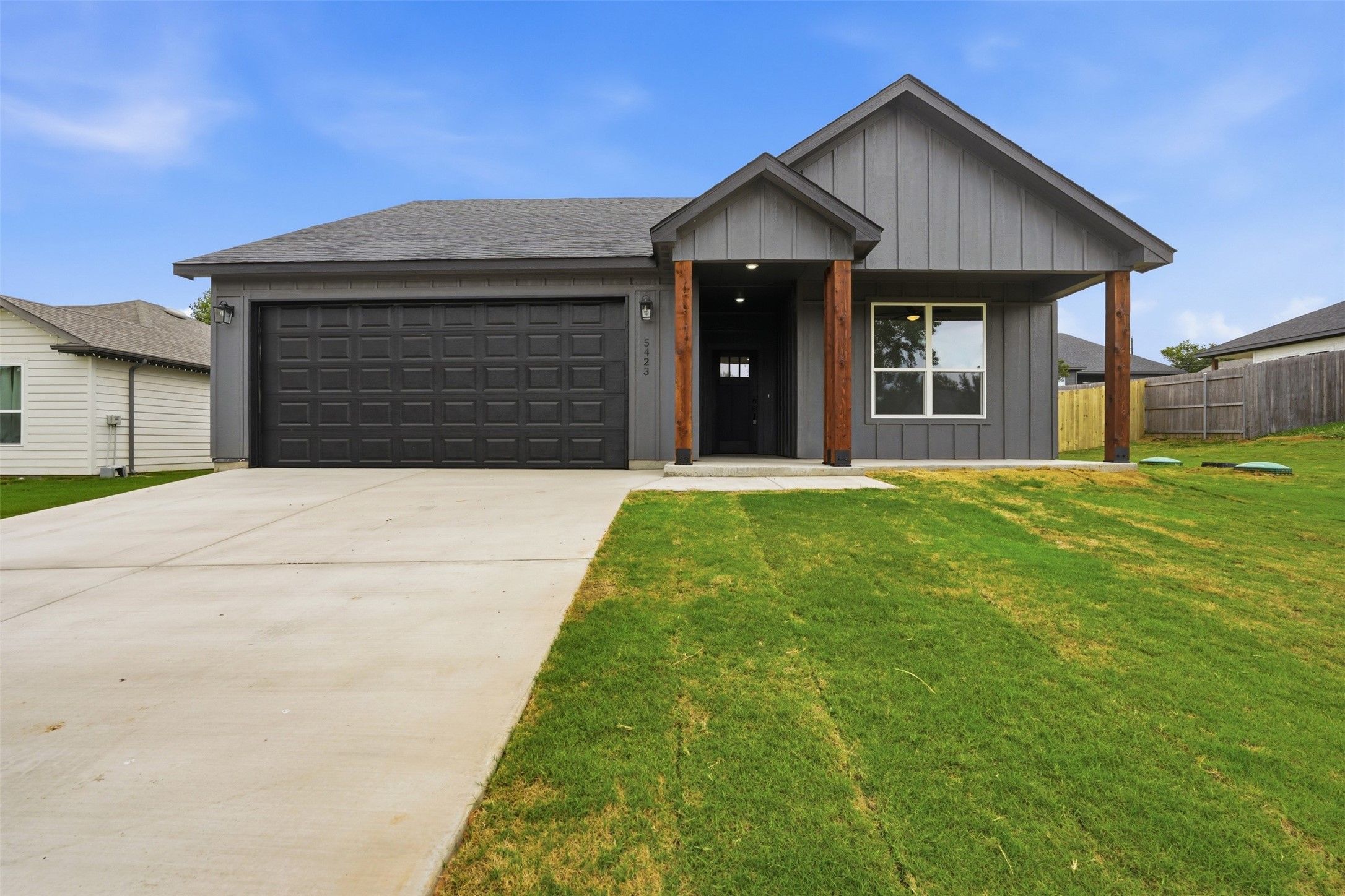 5423 Firewood Trail Granbury TX 76048