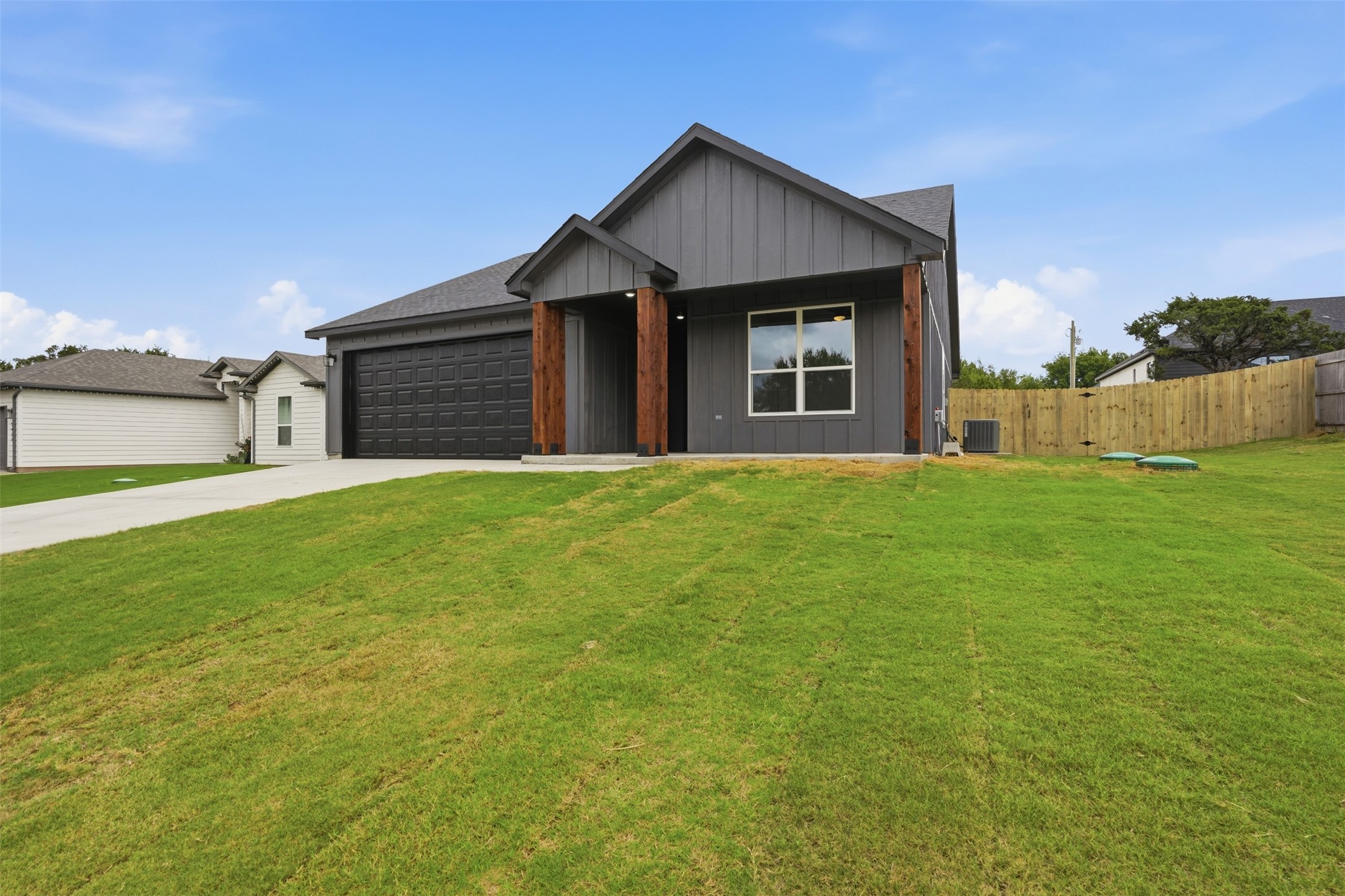 5423 Firewood Trail Granbury TX 76048
