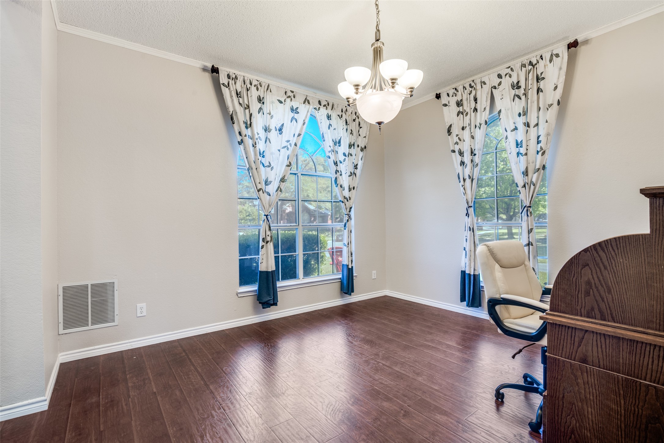 7517 Silverthorn Drive Rowlett TX 75089