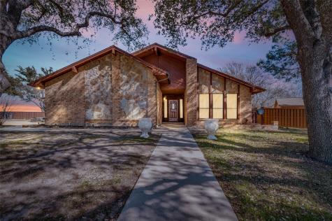 8828 Glen Hollow Drive Fort Worth TX 76179