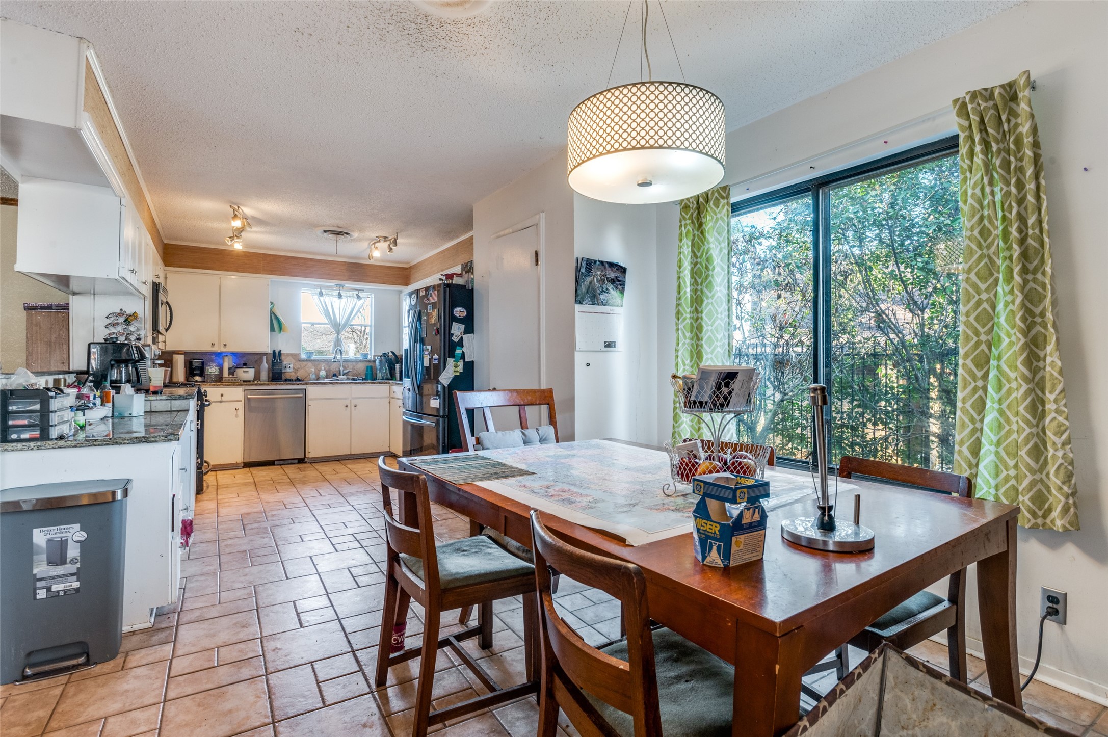 305 Cedar Creek Court Fort Worth TX 76103