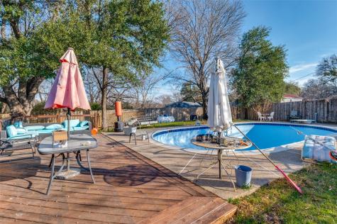 305 Cedar Creek Court Fort Worth TX 76103