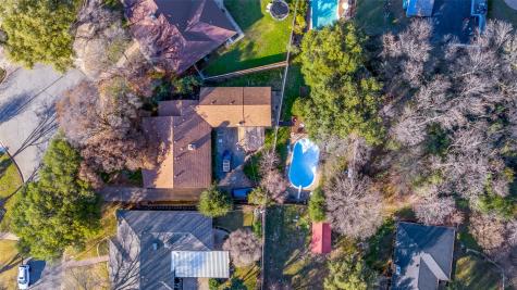 305 Cedar Creek Court Fort Worth TX 76103