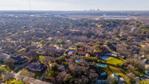 305 Cedar Creek Court Fort Worth TX 76103