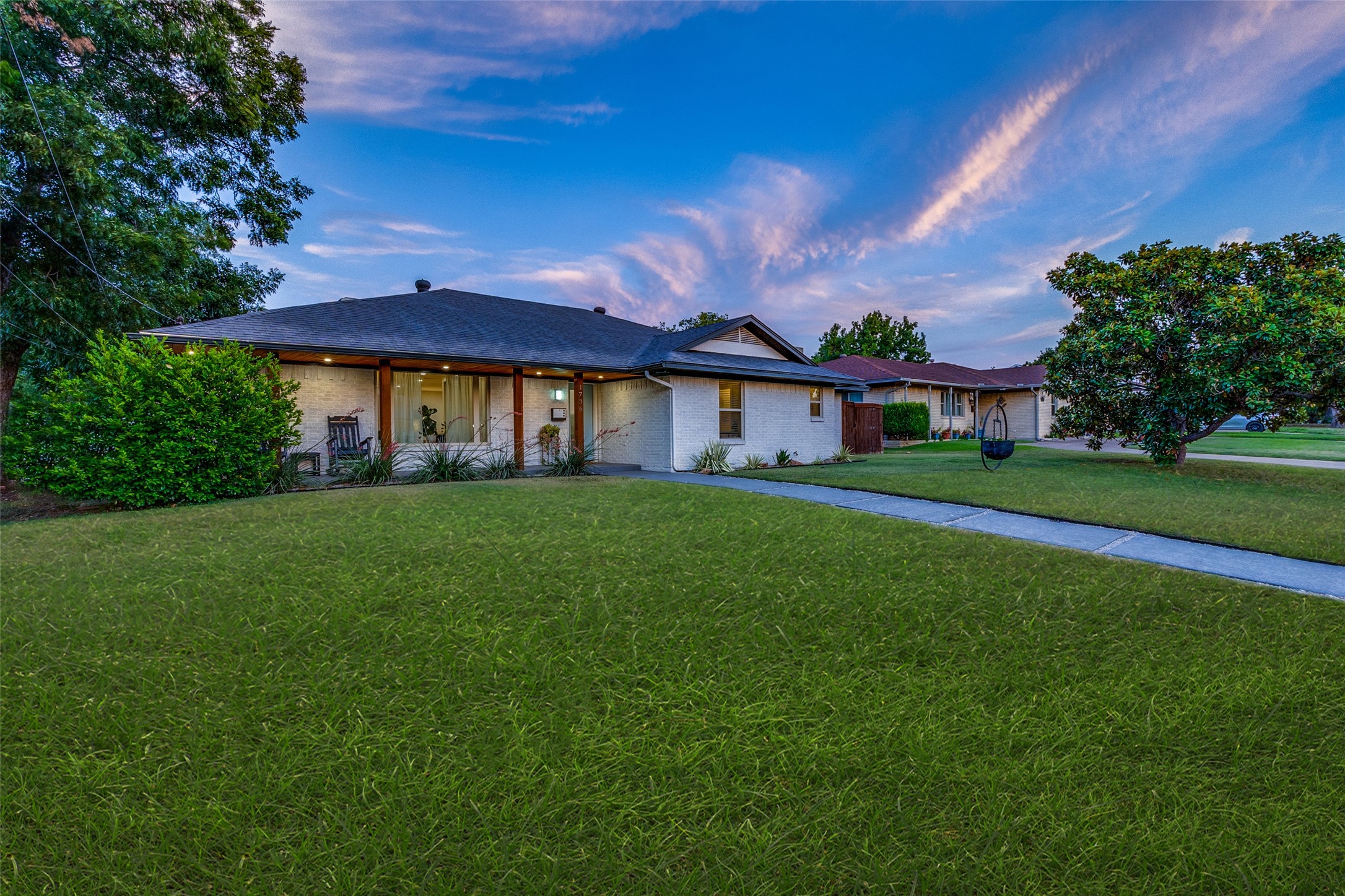 1736 Boyd Street Dallas TX 75224