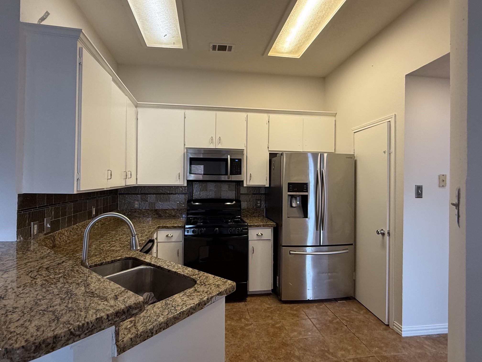 1815 Lombard Street Garland TX 75043