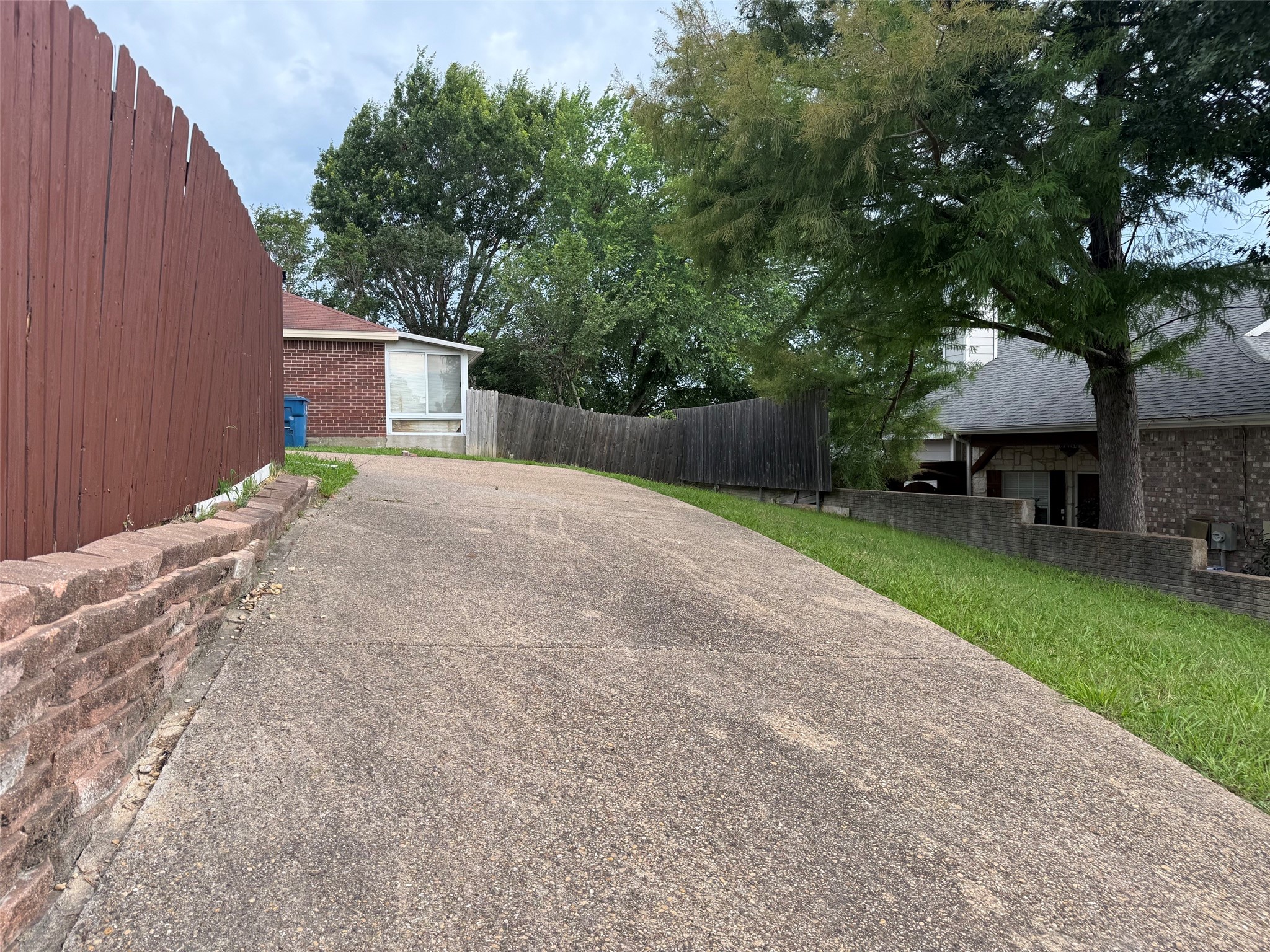 1815 Lombard Street Garland TX 75043