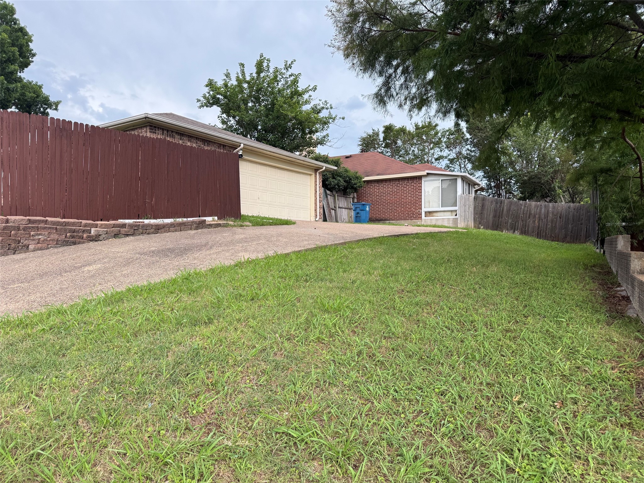 1815 Lombard Street Garland TX 75043