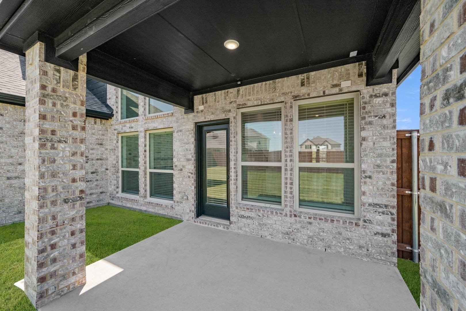 3739 Ironwood Street Midlothian TX 76065