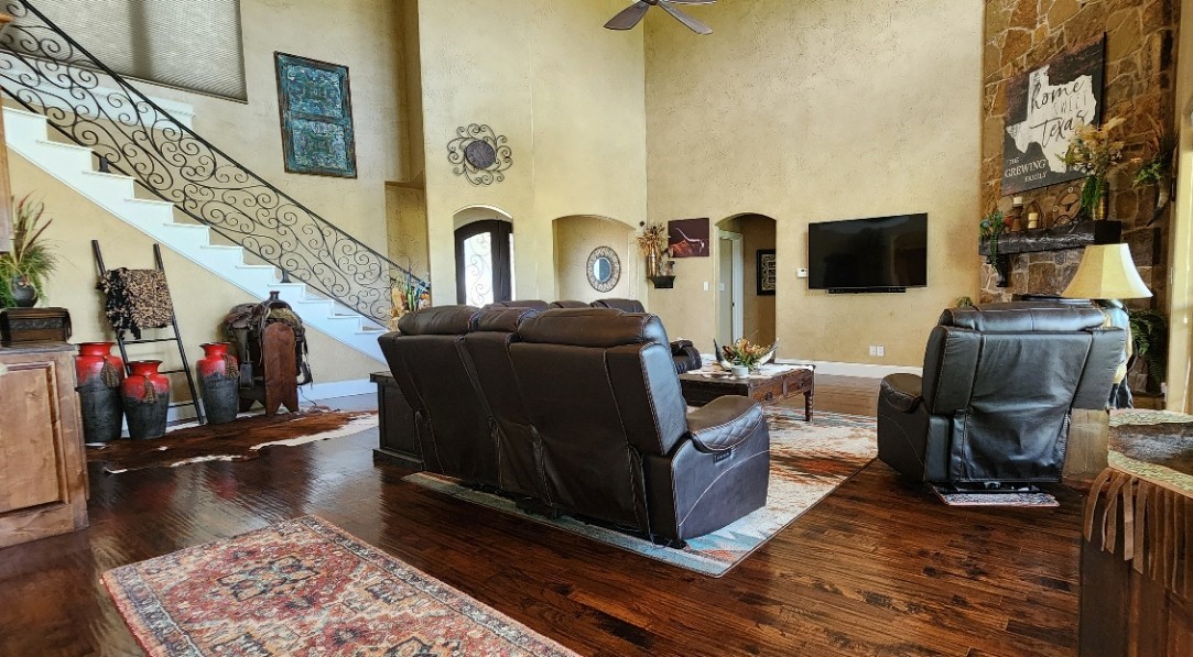 1397 Cr 338 Gainesville TX 76240