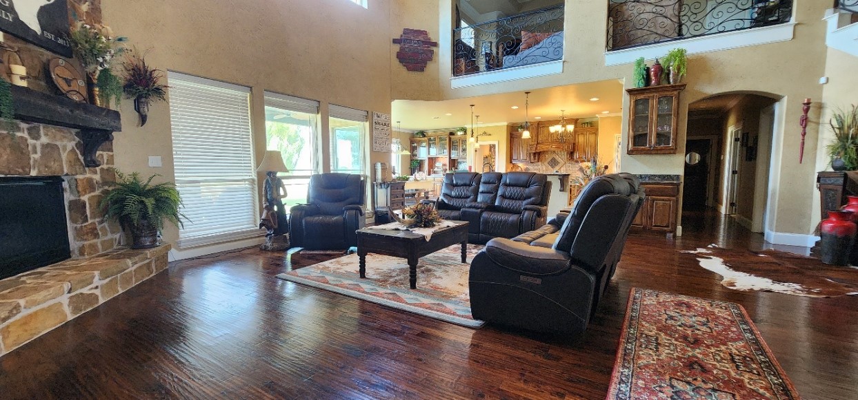 1397 Cr 338 Gainesville TX 76240