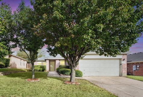 10124 Cougar Trail Fort Worth TX 76108