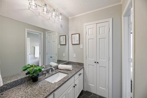 2104 Riverforest Court Arlington TX 76017