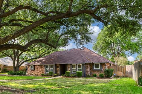 2104 Riverforest Court Arlington TX 76017
