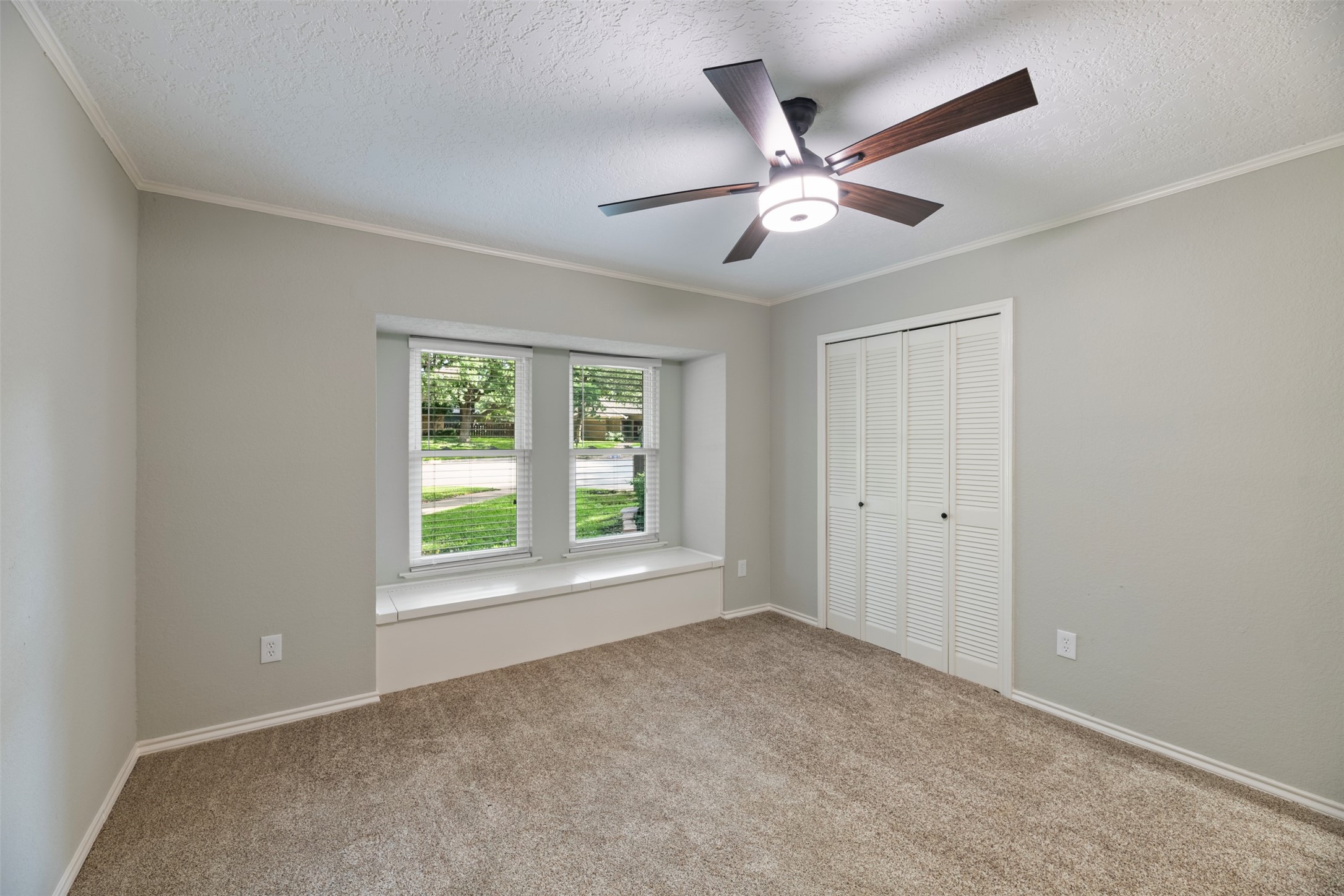2104 Riverforest Court Arlington TX 76017