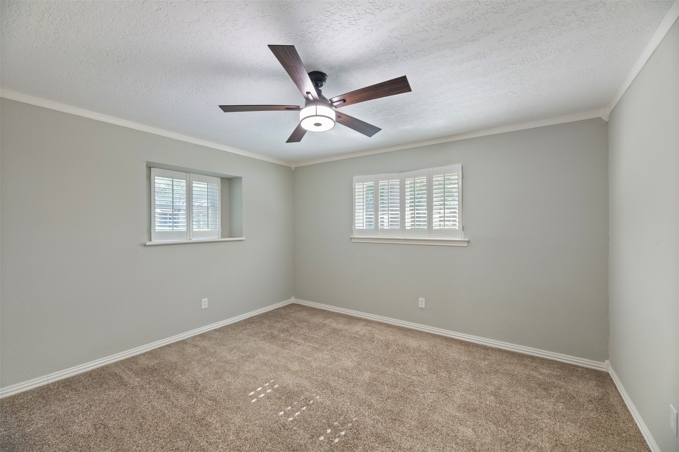 2104 Riverforest Court Arlington TX 76017
