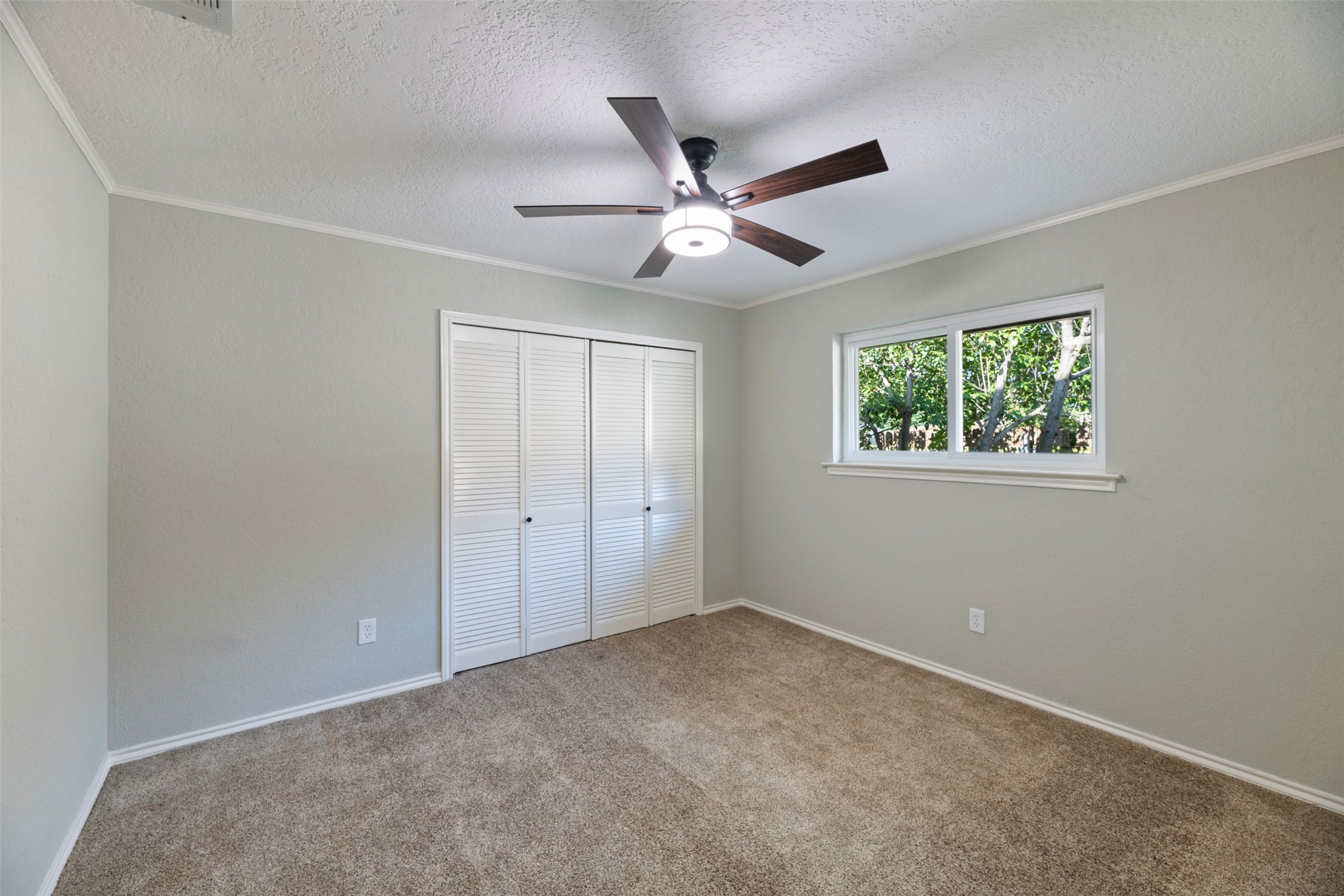 2104 Riverforest Court Arlington TX 76017