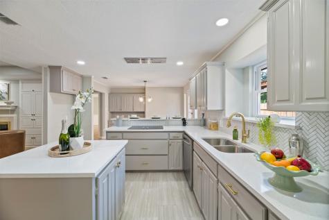 2104 Riverforest Court Arlington TX 76017