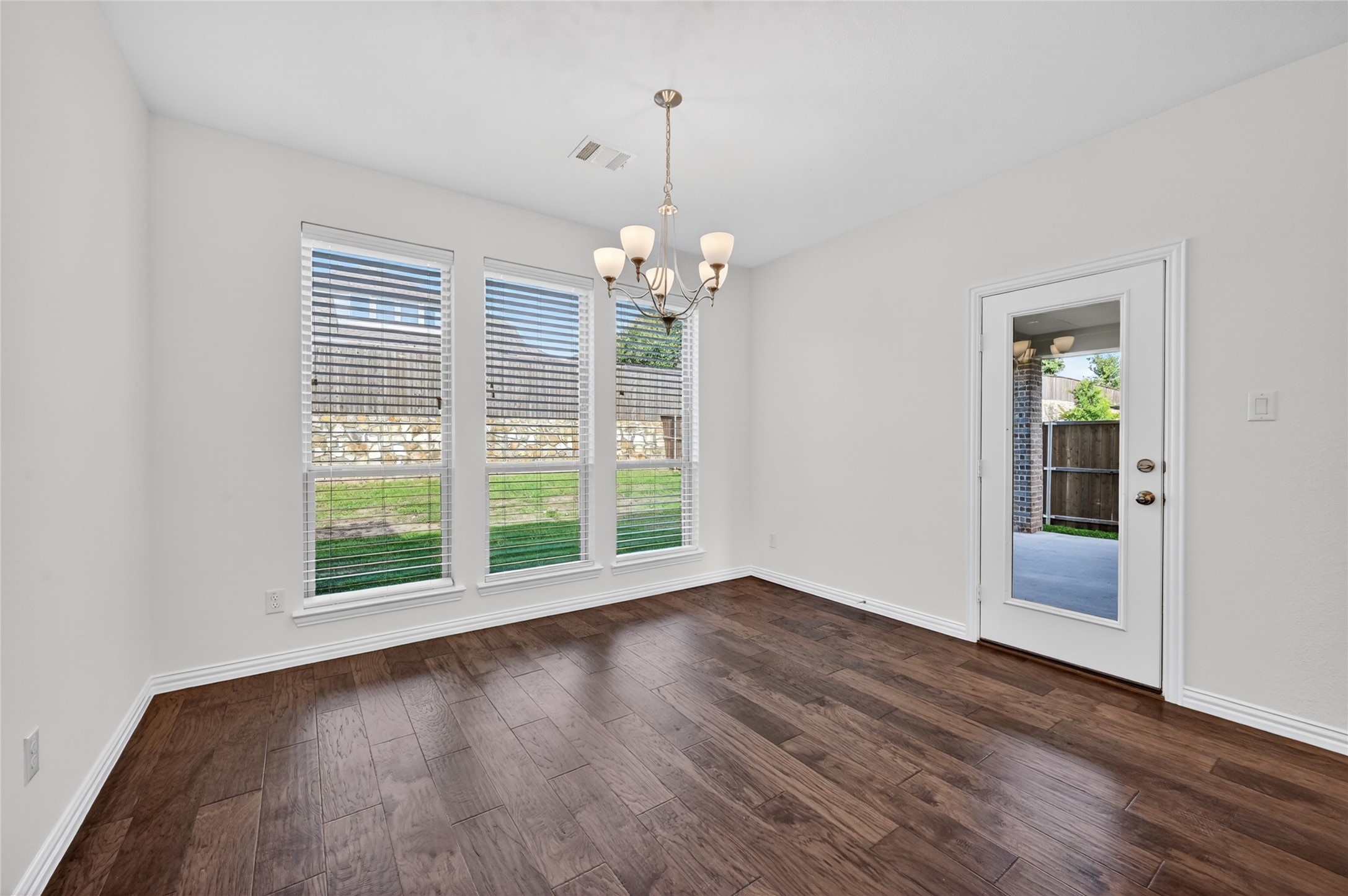 719 Uplands Drive Northlake TX 76226