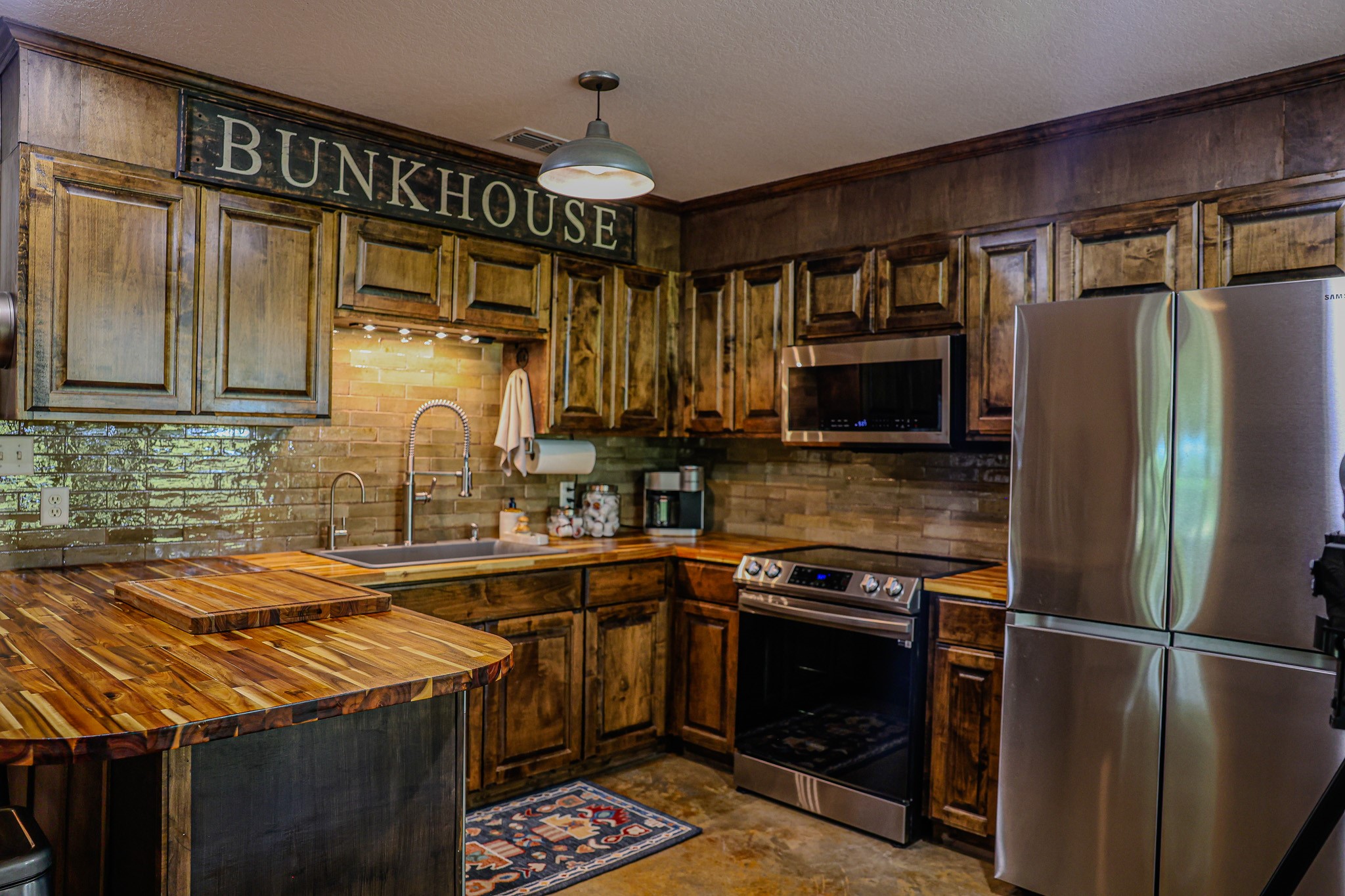6085 County Road 146 Lipan TX 76462