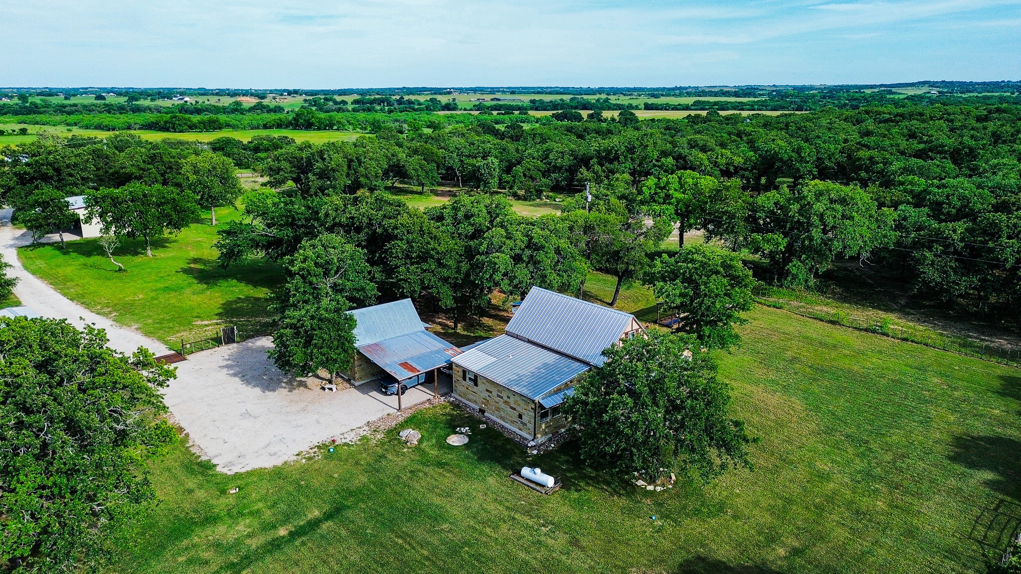 6085 County Road 146 Lipan TX 76462
