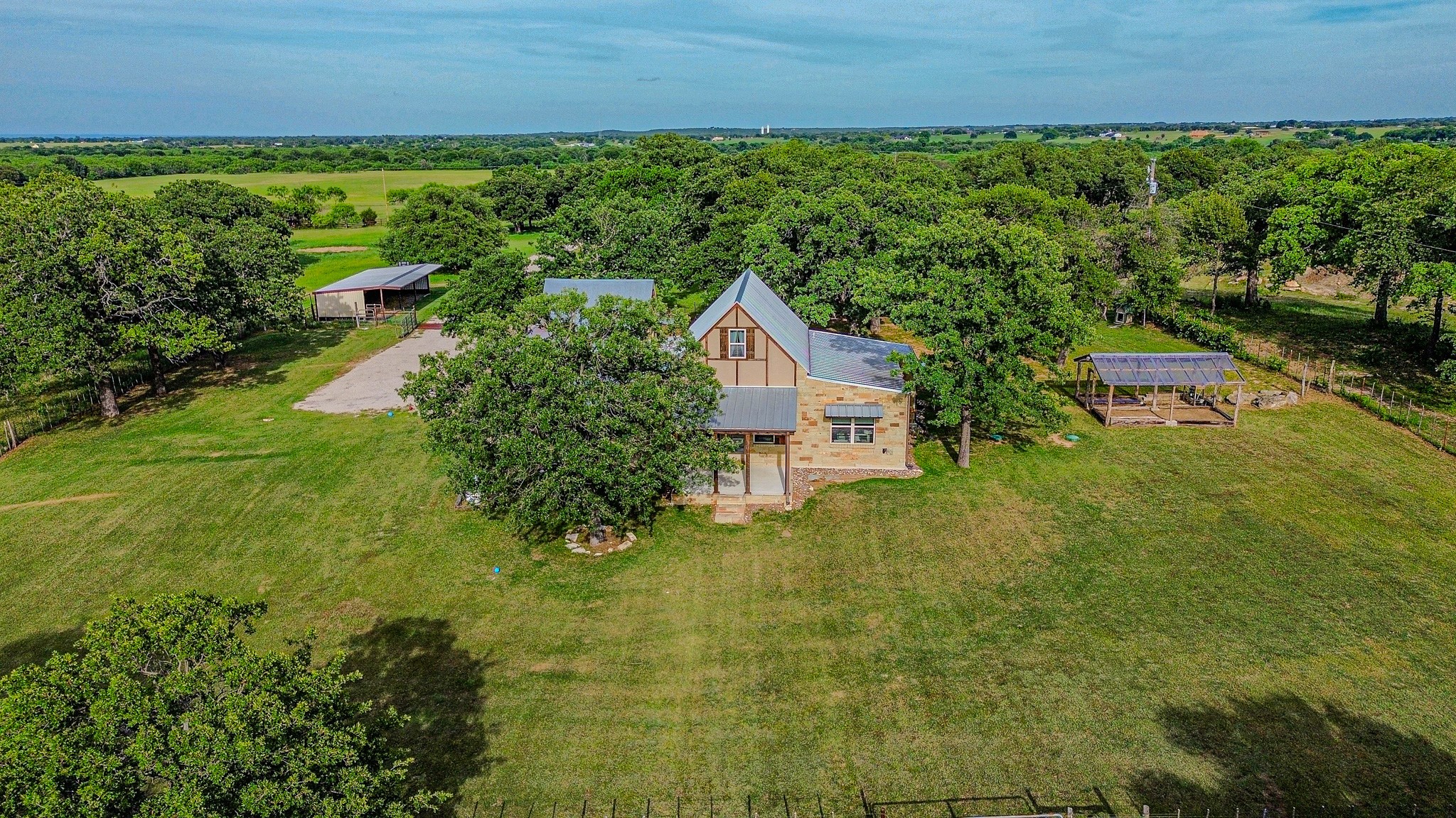 6085 County Road 146 Lipan TX 76462