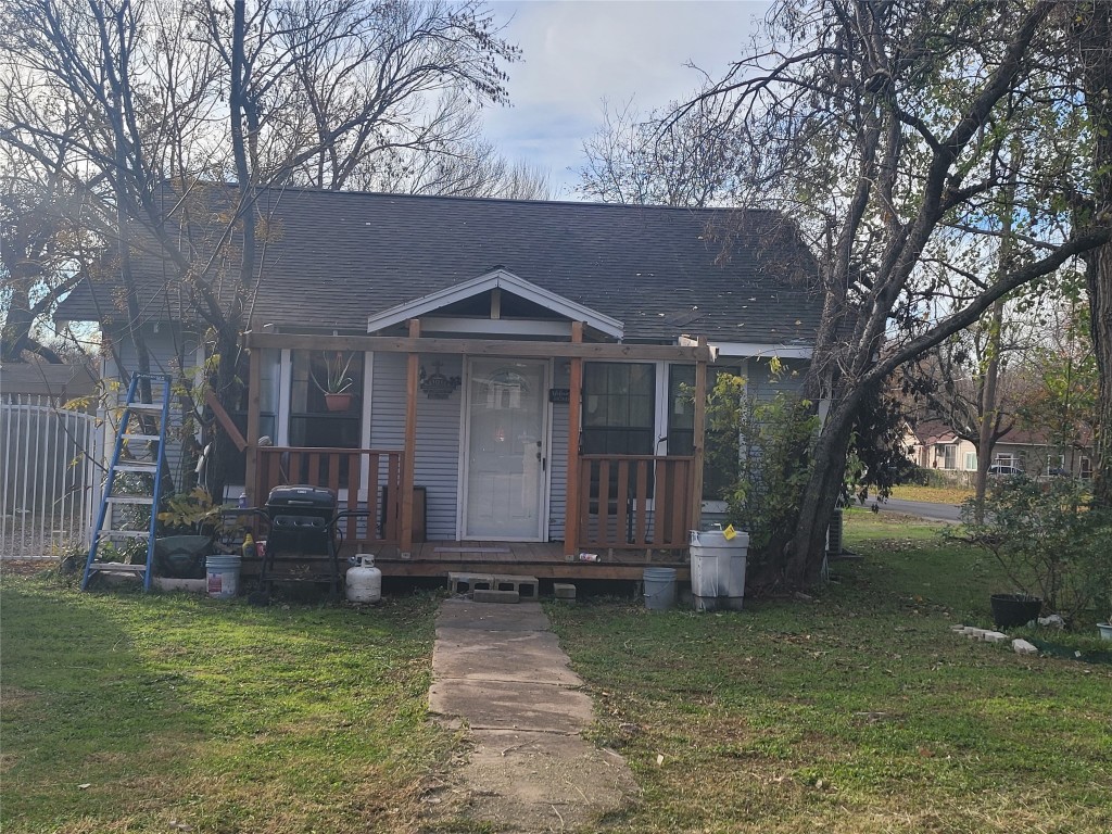 101 E Garrity Street Corsicana TX 75110