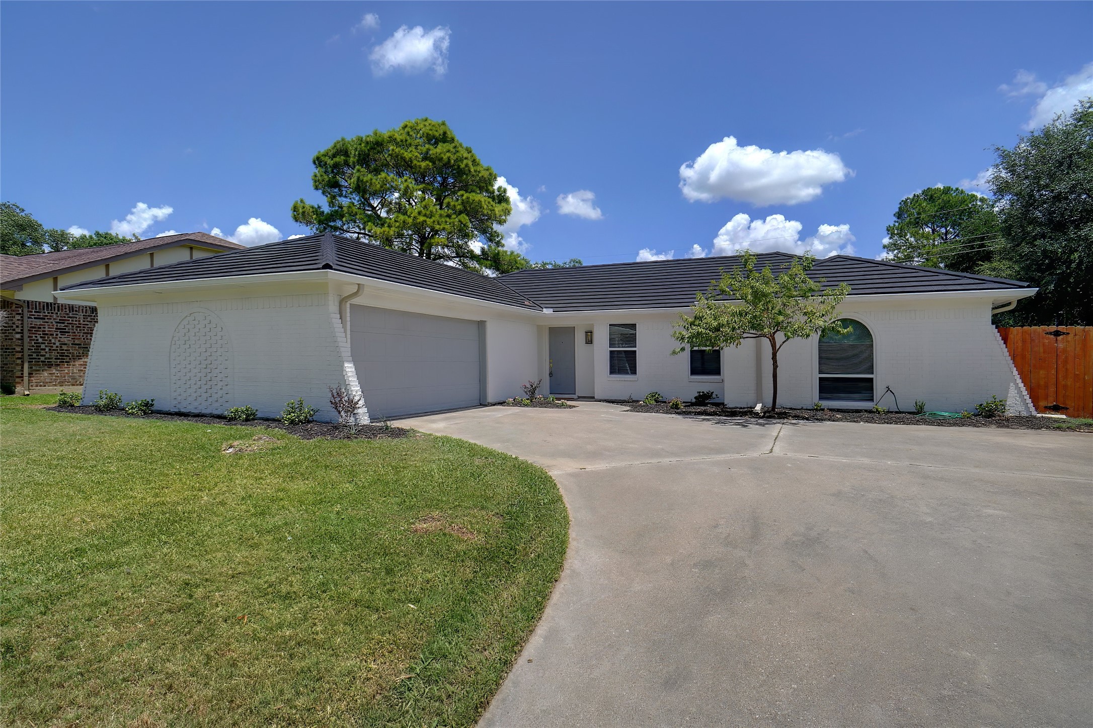 3304 Robinhood Court Bedford TX 76021