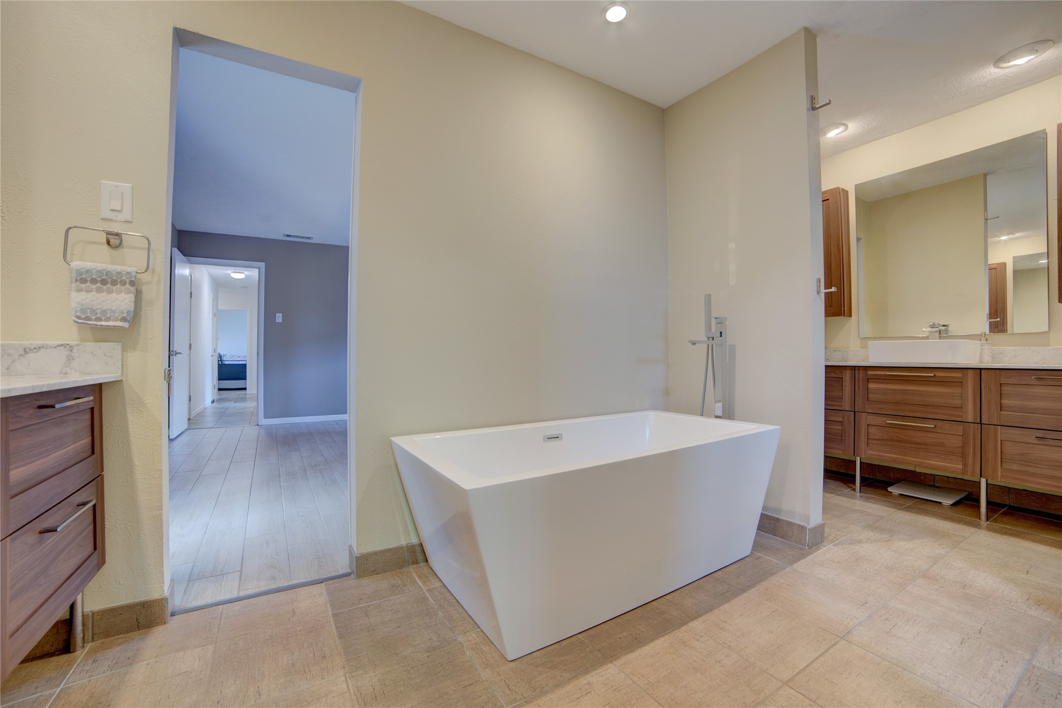 6822 Saint Anne Street Dallas TX 75248