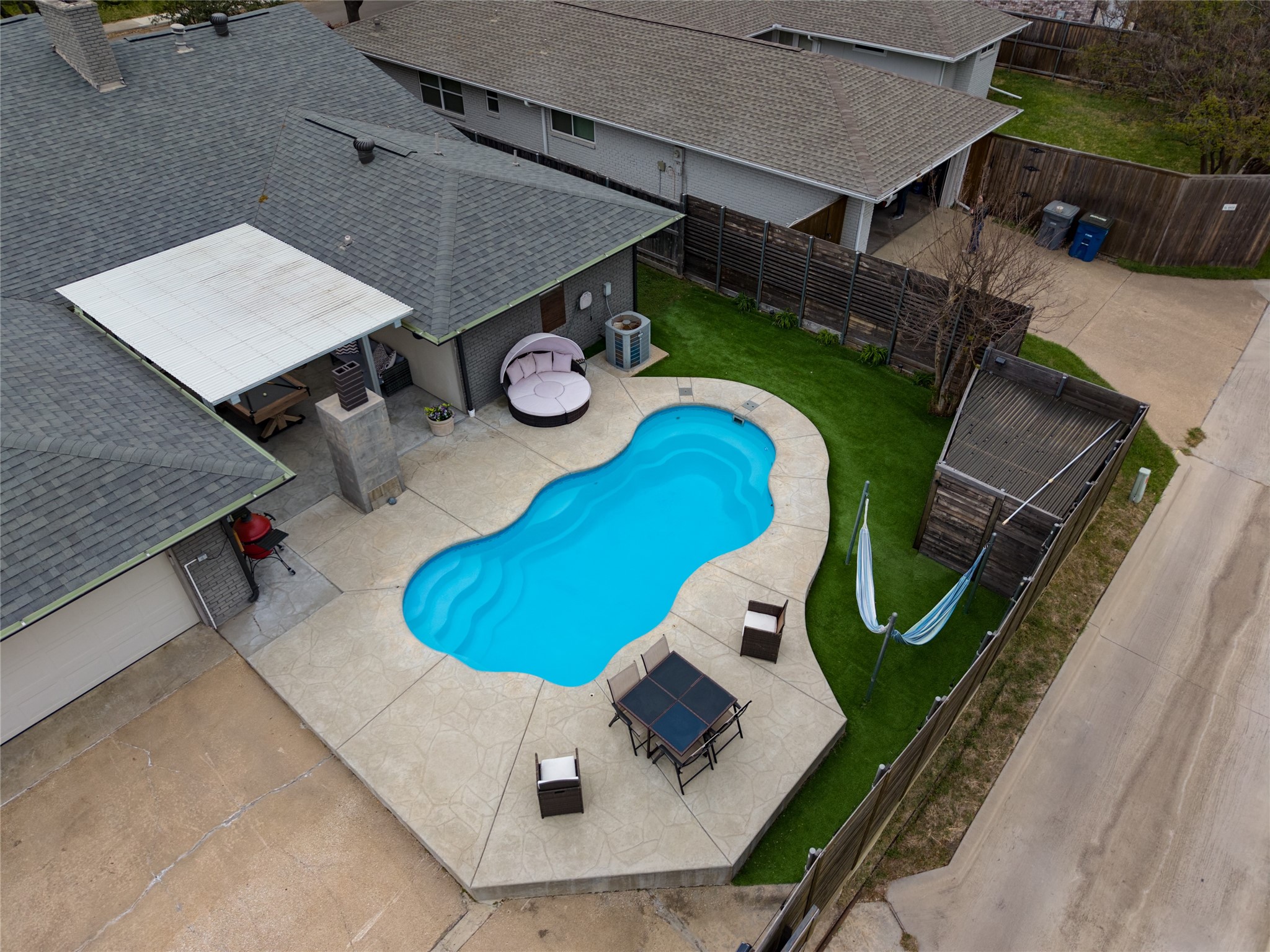 6822 Saint Anne Street Dallas TX 75248