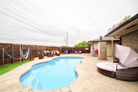 6822 Saint Anne Street Dallas TX 75248