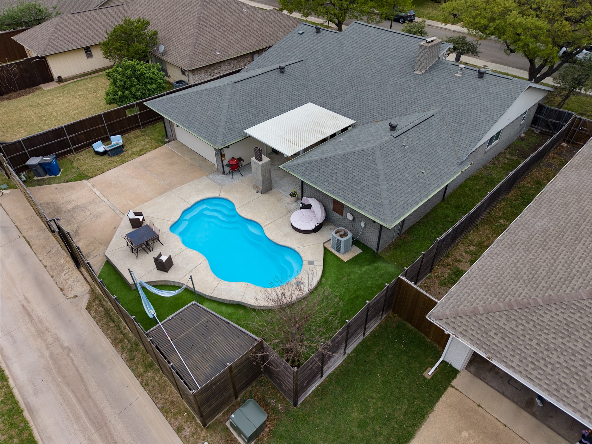 6822 Saint Anne Street Dallas TX 75248