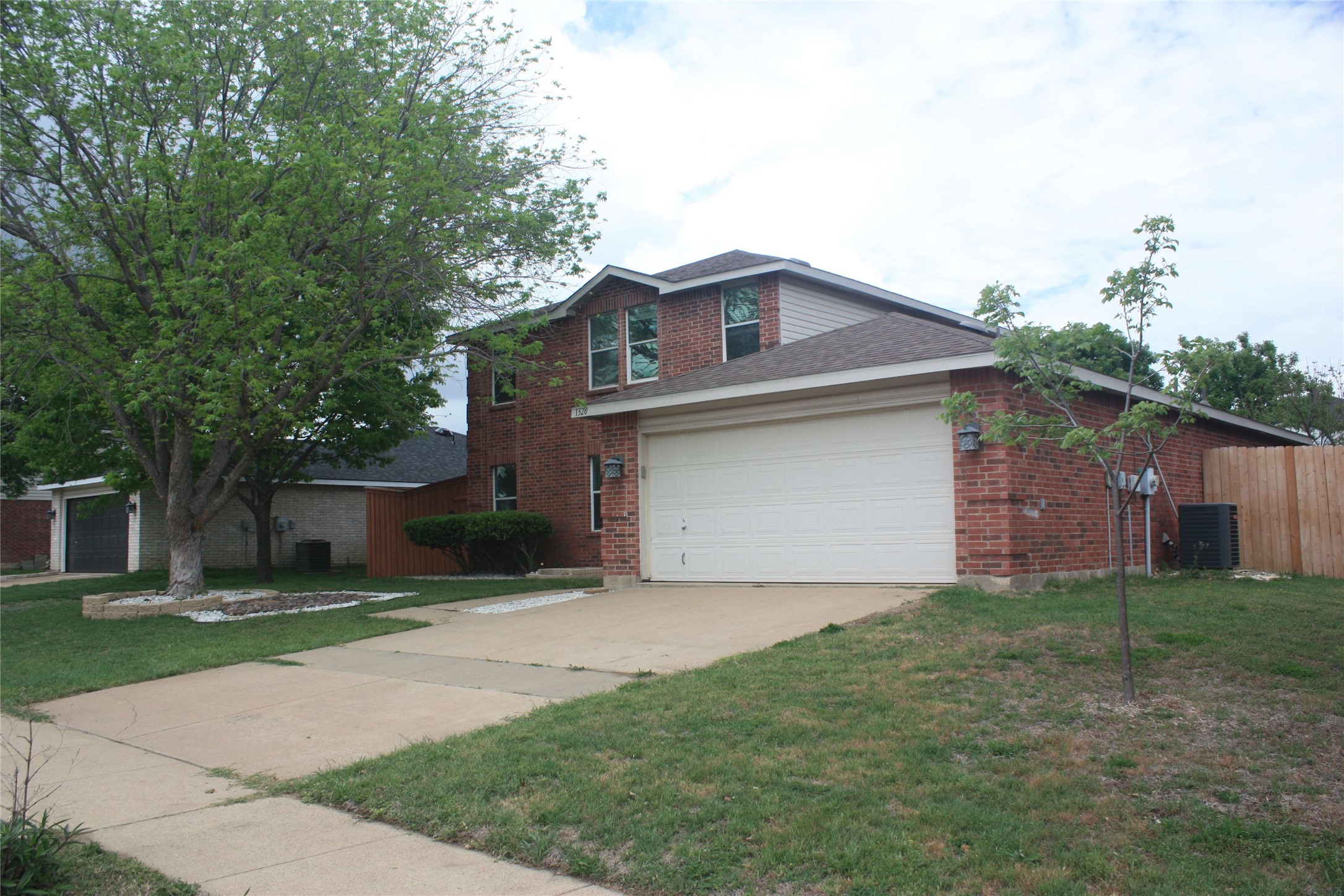 1328 Dandelion Trail Burleson TX 76028