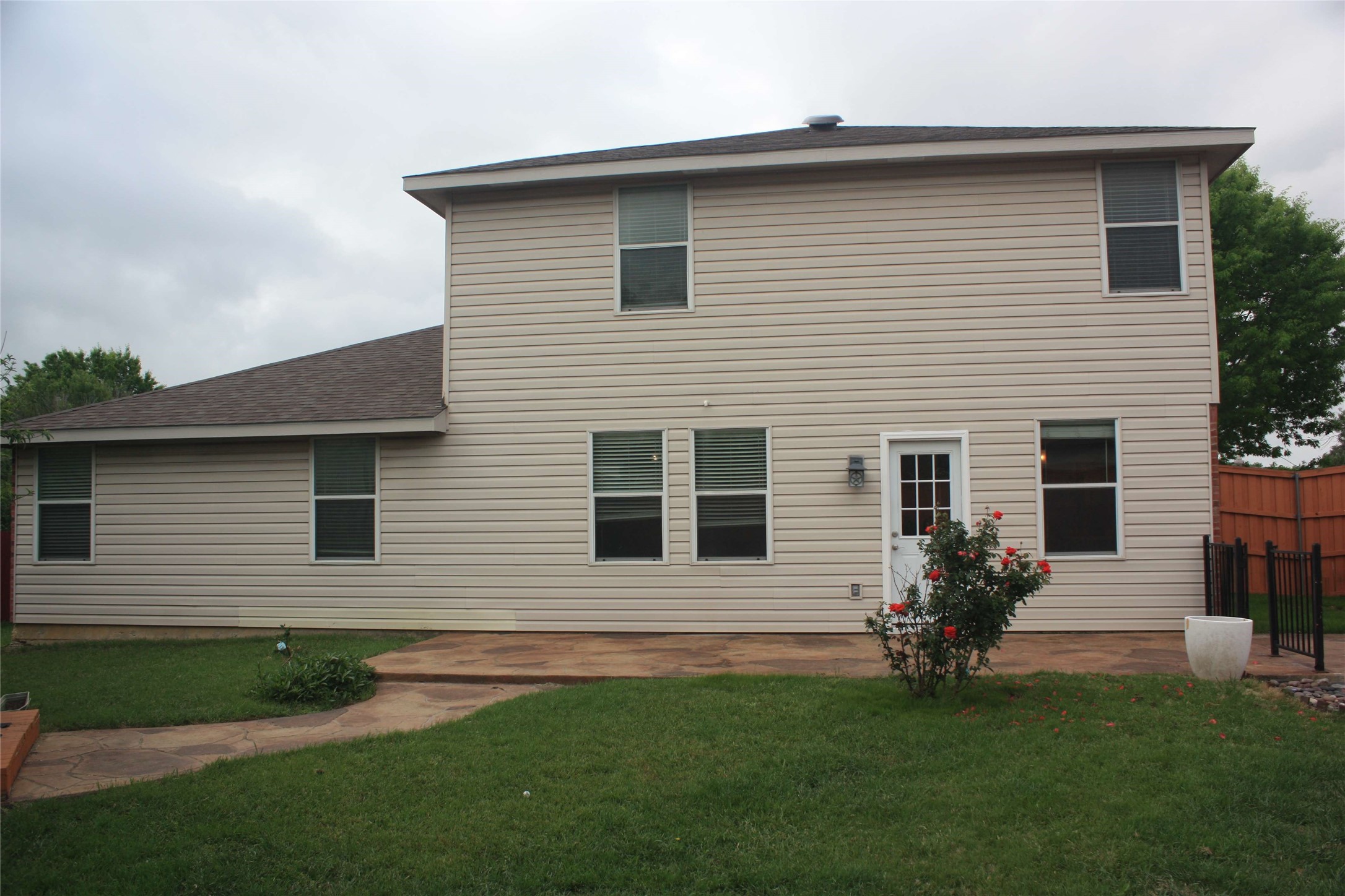 1328 Dandelion Trail Burleson TX 76028