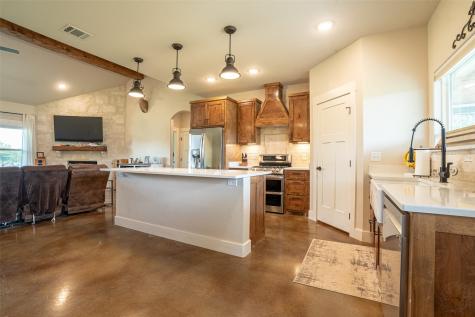1260 Private Road 1656 Stephenville TX 76401
